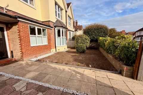 2 bedroom flat for sale, Collington Avenue, Bexhill-on-Sea, TN39