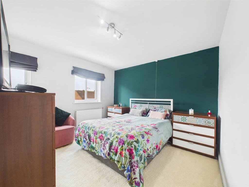 Bed 1 - 1.jpg