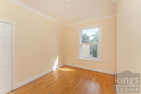 27 Mandeville Road, Enfield, EN3 6SN