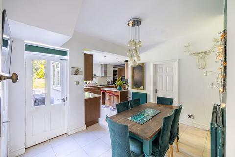 undefined, Russell Hill, Purley, CR8