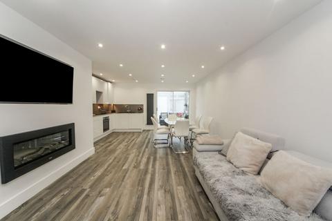 undefined, Rosedale, London  LU5
