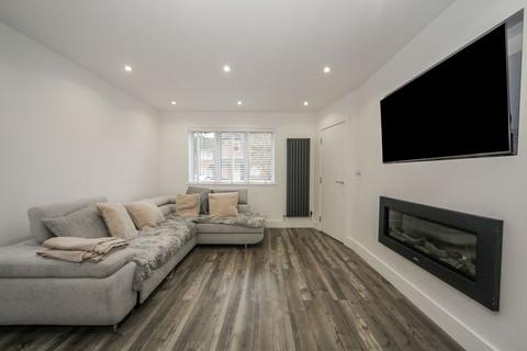 undefined, Rosedale, London  LU5