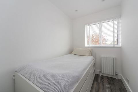 undefined, Rosedale, London  LU5
