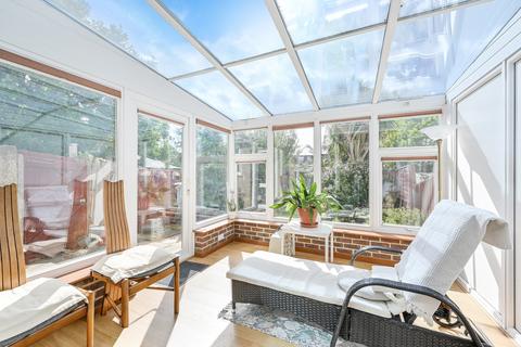 undefined, Aylward Road, Wimbledon Chase SW20