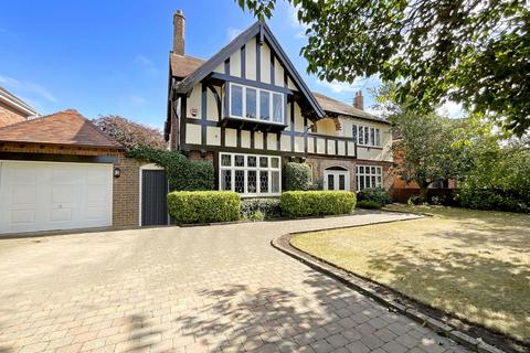 4 bedroom detached house for sale, 35 Lancaster Road, Southport PR8