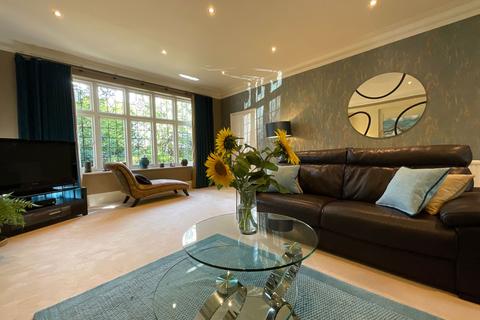 4 bedroom detached house for sale, 35 Lancaster Road, Southport PR8