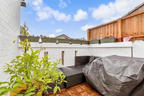 Douglas Close, Wallington, Surrey