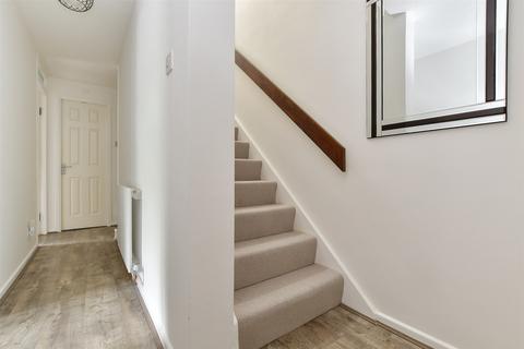 3 bedroom ground floor maisonette for sale, Douglas Close, Wallington SM6
