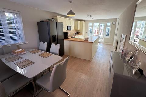 undefined, Prince William Close, Stotfold, Hitchin, SG5