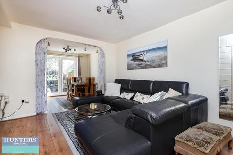 29 Farlea Drive, Bradford, BD2 3RJ
