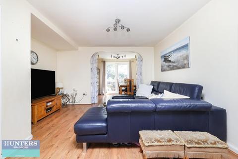 29 Farlea Drive, Bradford, BD2 3RJ