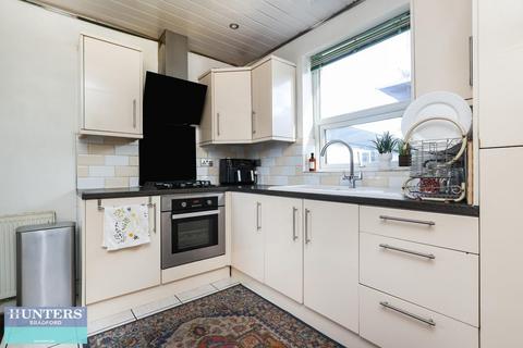 29 Farlea Drive, Bradford, BD2 3RJ