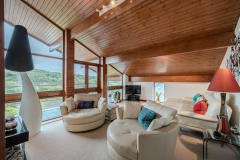6 bedroom detached house for sale, Oaks Court, Pontypool NP4
