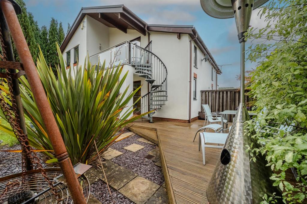 19 Oaks Court-17 - Copy.jpg
