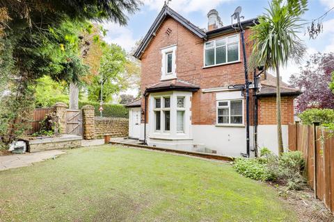 2 bedroom detached house for sale, Mapperley Hall Drive, Mapperley NG3