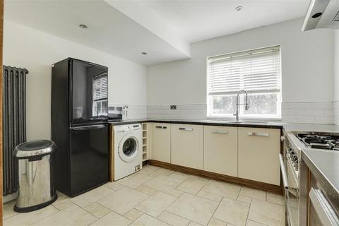 2 bedroom detached house for sale, Mapperley Hall Drive, Mapperley NG3