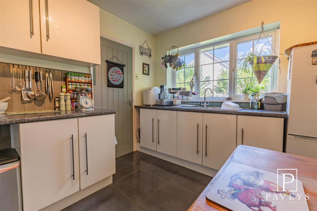 Kitchen diner