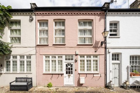 undefined, Ovington Mews, Knightsbridge SW3