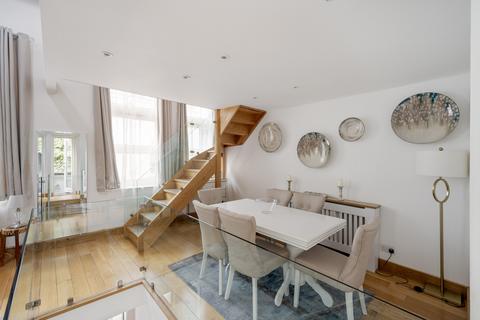 undefined, Ovington Mews, Knightsbridge SW3