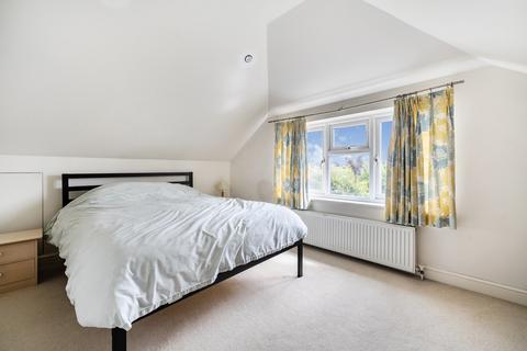 1 Bell View, Windsor, SL4 4ET