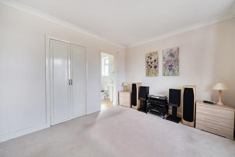 1 Bell View, Windsor, SL4 4ET