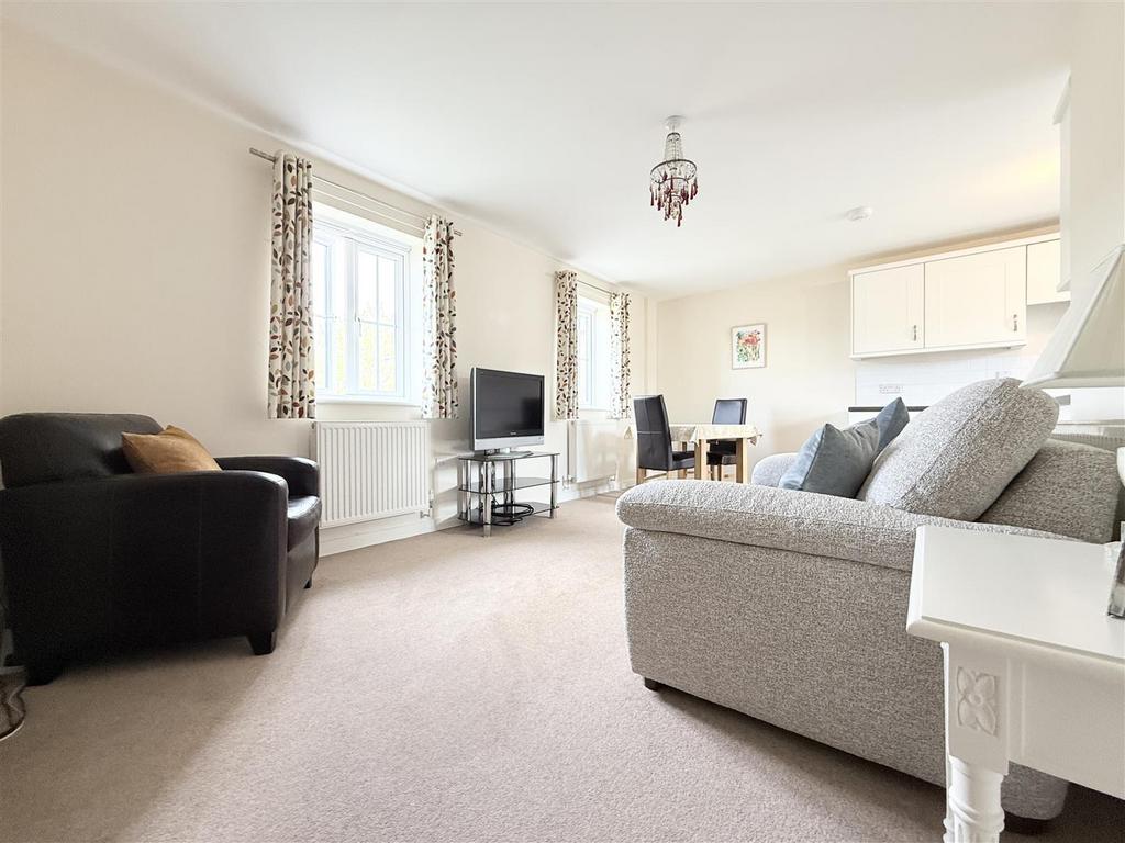 Open Plan Kitchen, Dining, Lounge