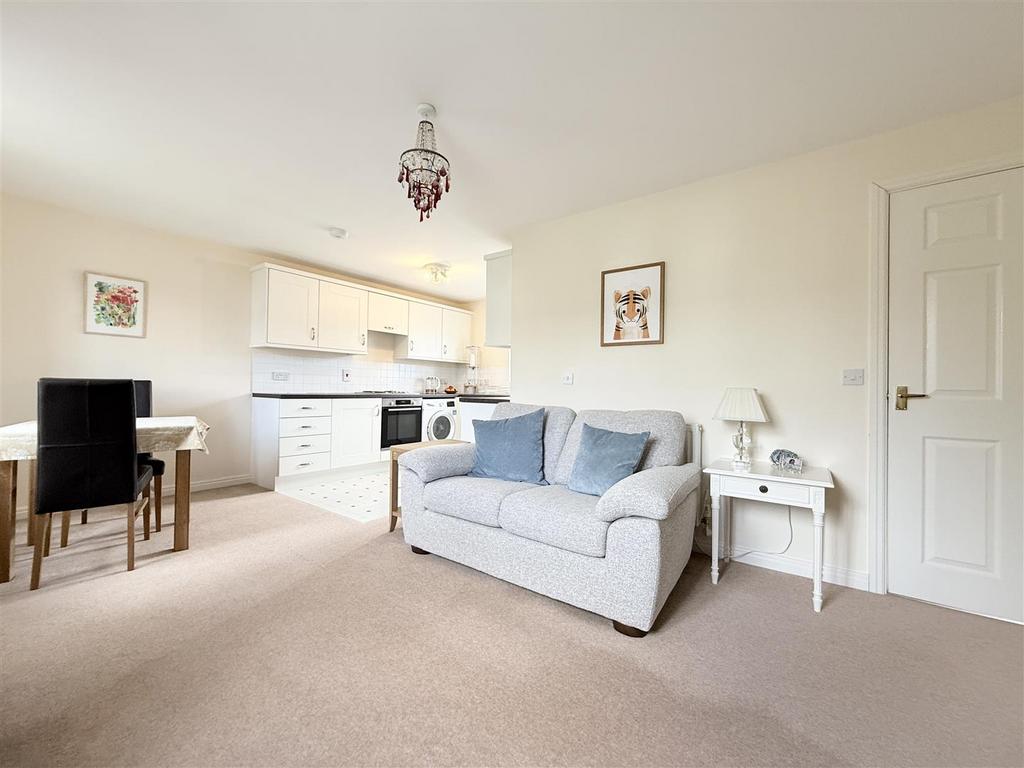 Open Plan Kitchen, Dining, Lounge