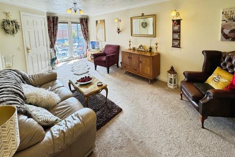 1 bedroom apartment for sale, Ensign Court, Lytham St. Annes FY8