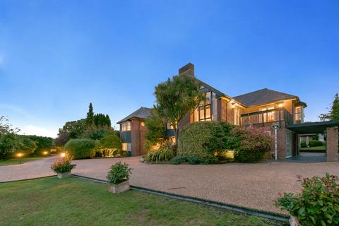 5 bedroom detached house for sale, Brook Avenue, Warsash