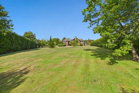 undefined, Brook Avenue, Warsash