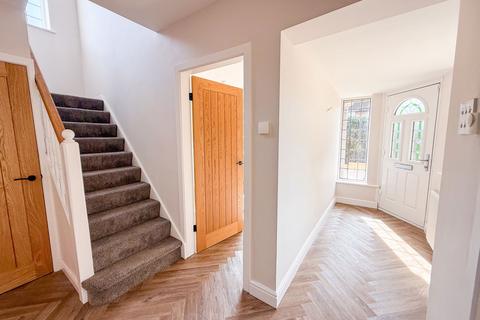 4 bedroom detached house for sale, Oakfield Road, Kidderminster, Dy11