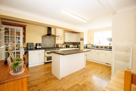 3 bedroom detached house for sale, Thorn Tree Avenue, Filey YO14