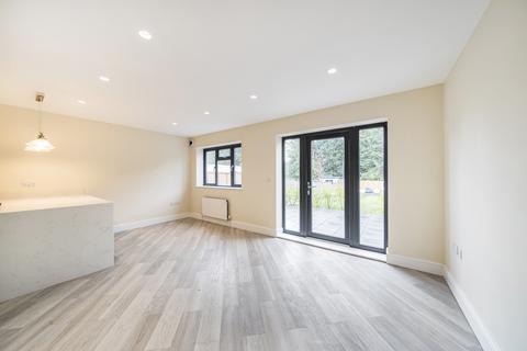 21 Breakspear Road, Ruislip, HA4 7QZ