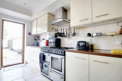 undefined, Stanley Road, Ashford