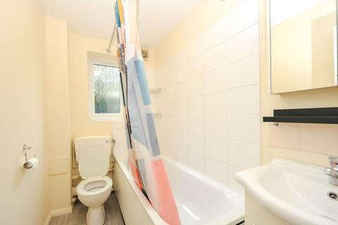 undefined, Chartwell Close, Greenford, UB6