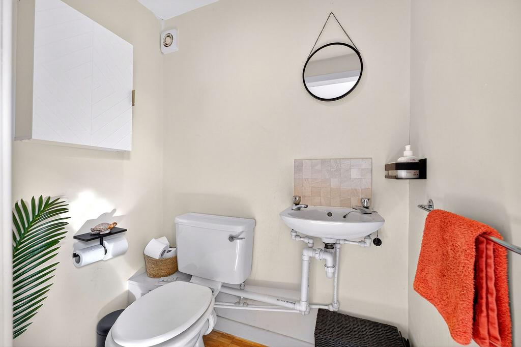 Bedroom Three En-suite