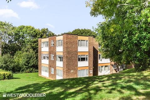 1 bedroom flat for sale, Hillside, Hoddesdon EN11