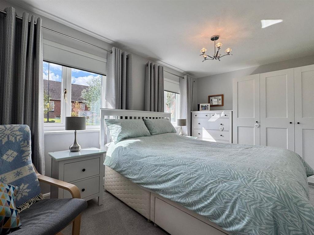 Bedroom 2 (1).jpg