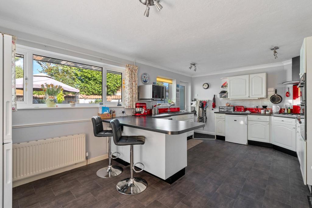 Kitchen/Breakfast Rm