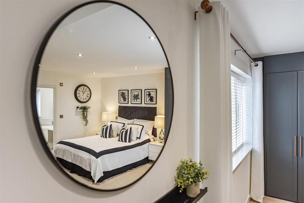 Sketch Ph19 6200106.jpg