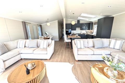 3 bedroom lodge for sale, Omar Oasis at Tallington Lakes, Barholm Rd PE9