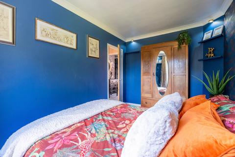 26 Cadge Close, Norwich, NR5 8DE