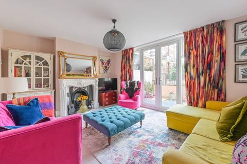 7, Ratcliffe House Barnes Street, London, E14 7NR