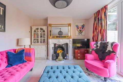 7, Ratcliffe House Barnes Street, London, E14 7NR