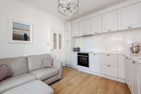 2 Melbourne Place, North Berwick, EH39 4JR