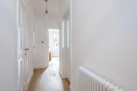 2 Melbourne Place, North Berwick, EH39 4JR