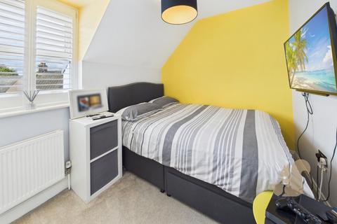 4 bedroom semi-detached house for sale, Maldon Road, Colchester