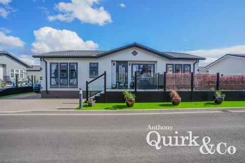 2 bedroom park home for sale, Bay Beach Road, Canvey Island, SS8