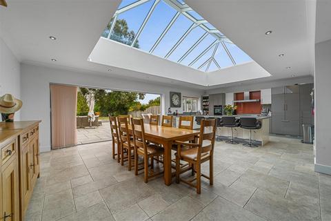 4 bedroom house for sale, London Road, Copford, Colchester