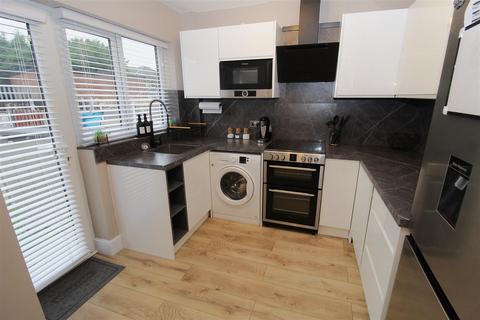 3 bedroom terraced house for sale, Barnfield Close, Bootle L30
